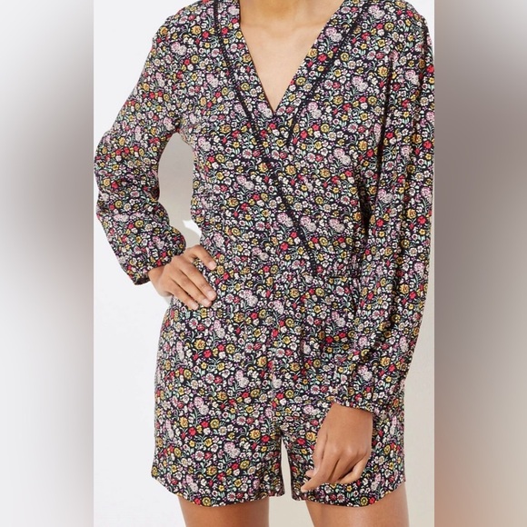 LOFT Black and Pink Jumpers - Picture 1 of 11